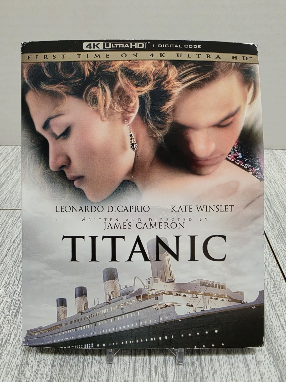 Titanic 4K (Ultra HD, 1997) Plus Digital Code