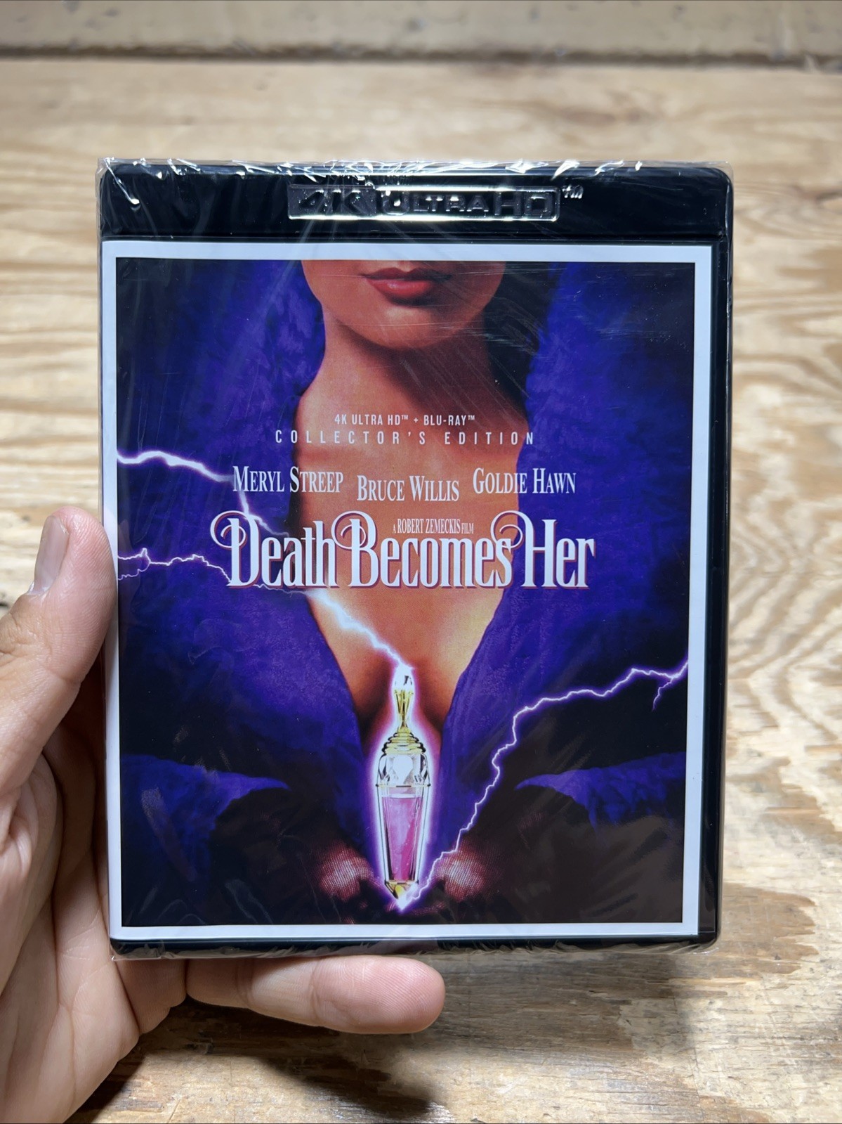 Death Becomes Her – Collector’s Edition (4K UHD + Blu-ray, 1992) READ