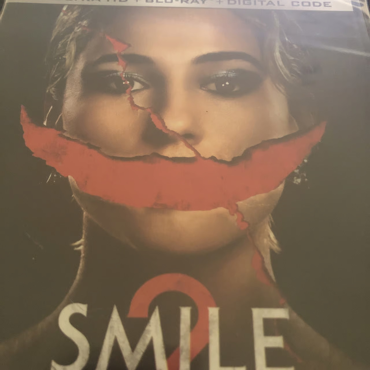 Smile 2 [4K UHD] – extra bluray, digital, and slipcover not included.