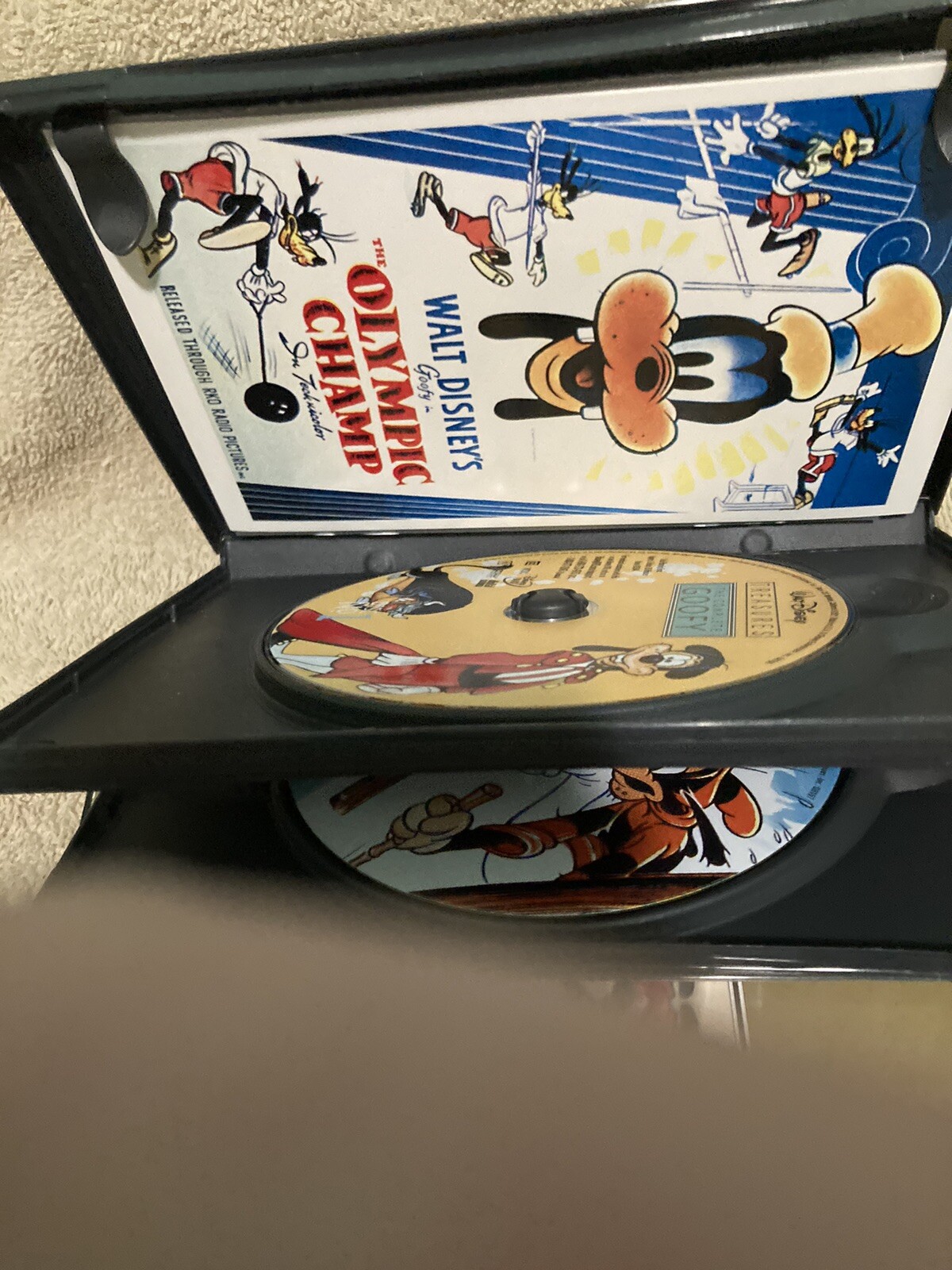 Walt Disney Treasures The Complete Goofy & Oswald In Plastic Clamshell COA