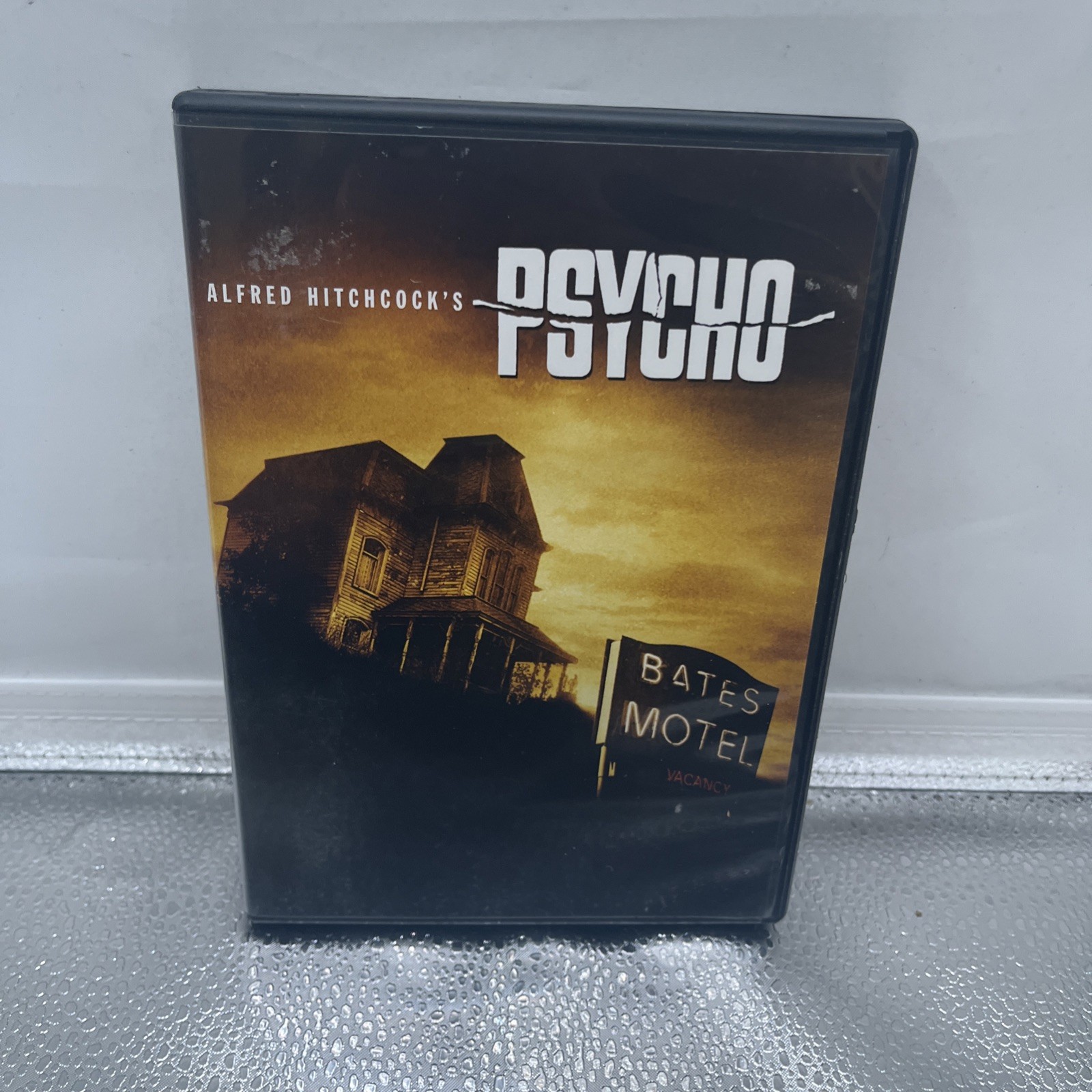 Psychological Thriller & Horror DVD Bundle –Se7en, Shutter Island, Psycho + More