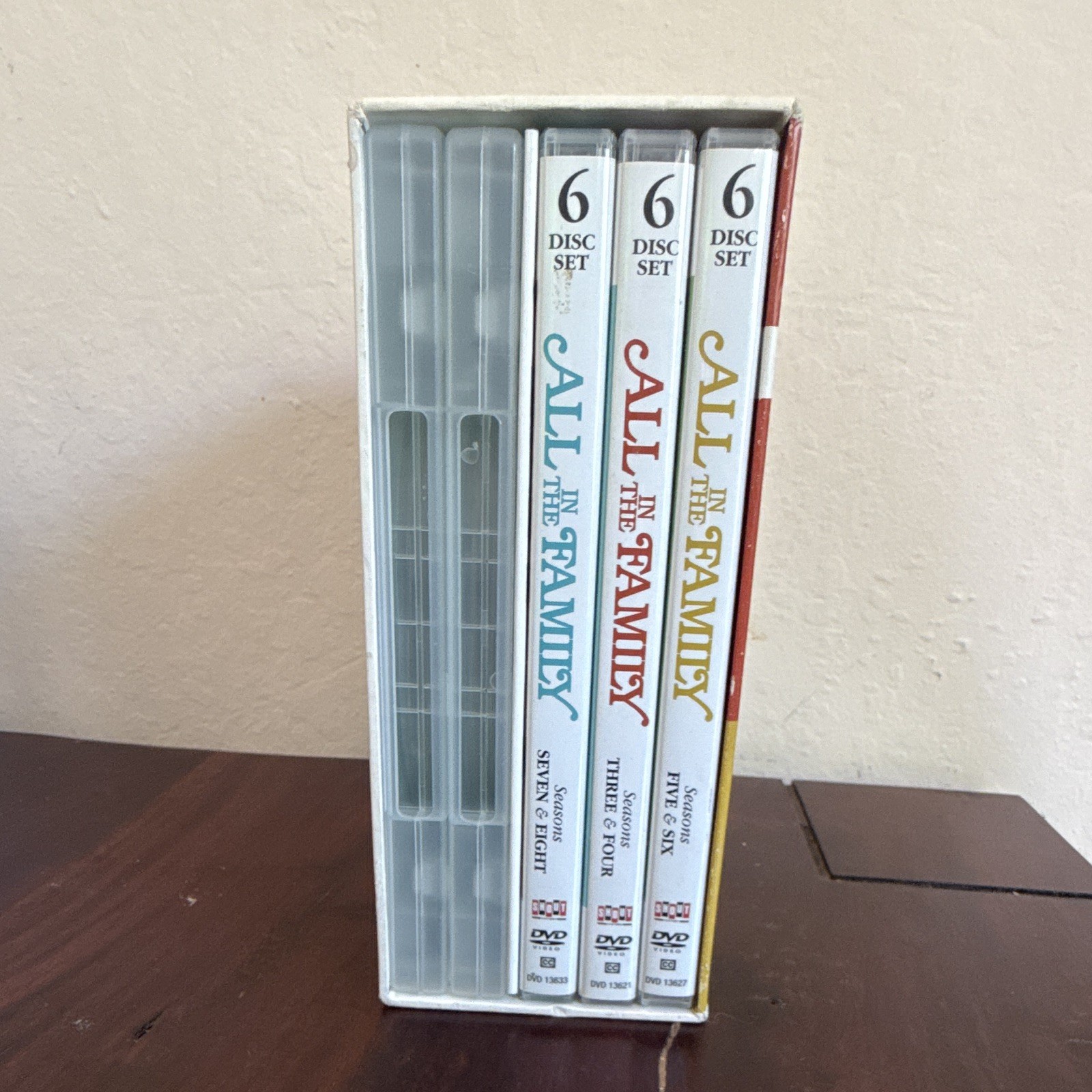 Shout! Factory All in the Family Complete Series 28-DVD Box Set Closed Caption