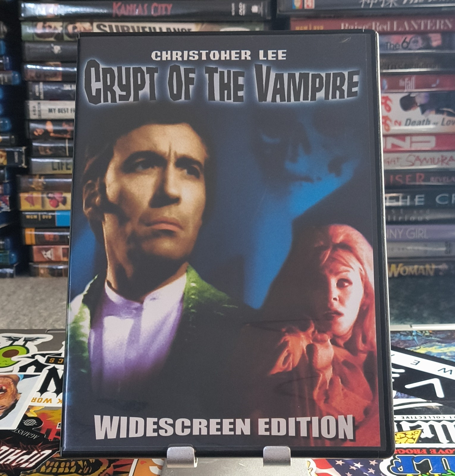 RetroMedia Crypt of the Vampire DVD, Christopher Lee, Horror NR 84 Min R0