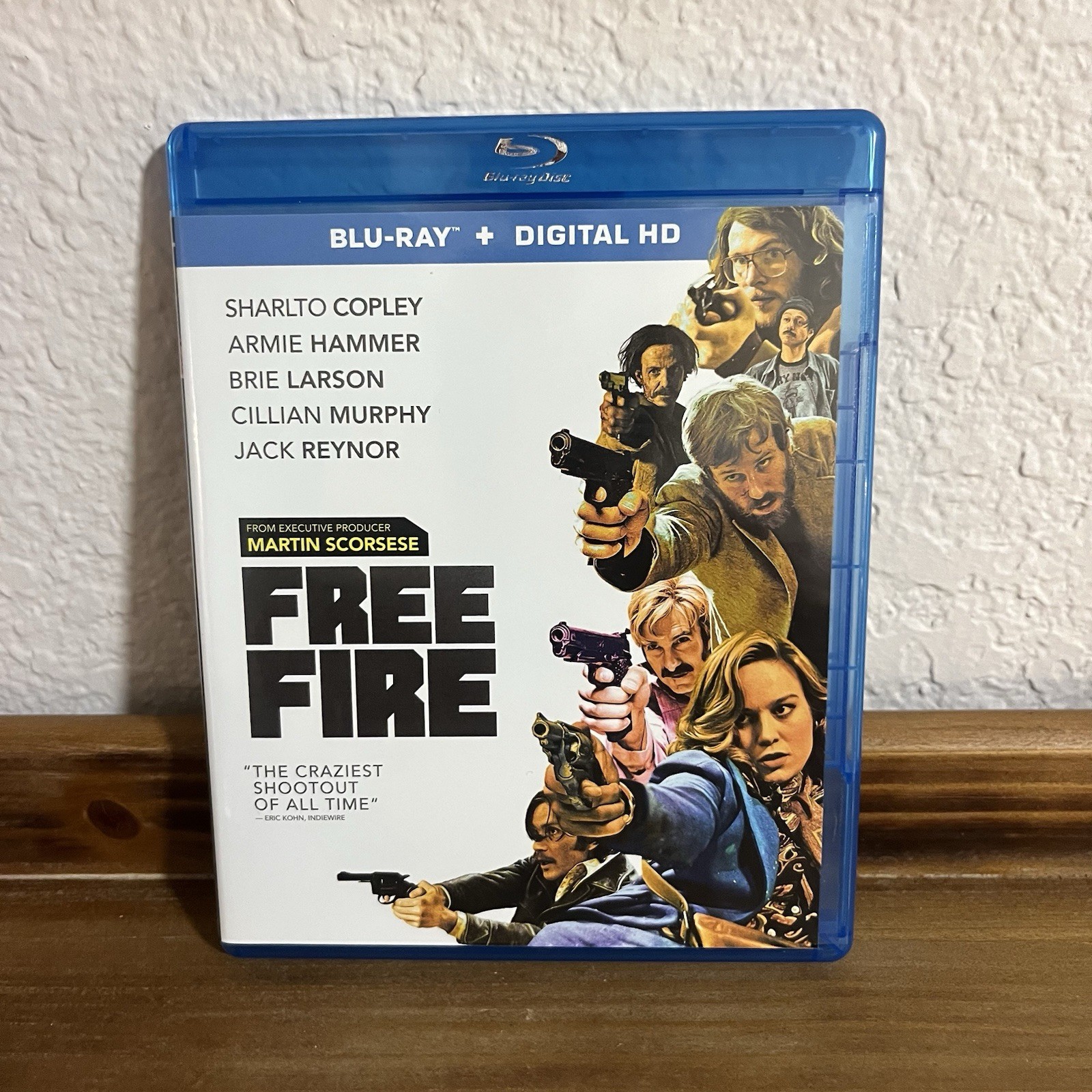 Free Fire (Blu-ray, 2017) Martin Scorsese Brie Larson D19