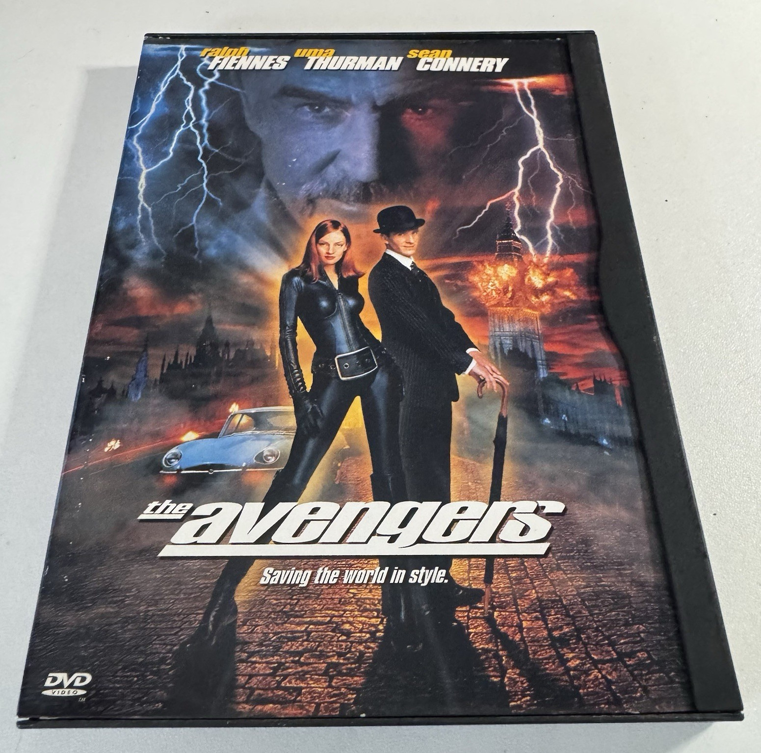Warner Home Video The Avengers DVD 1998 rare out of print action Sean Connery