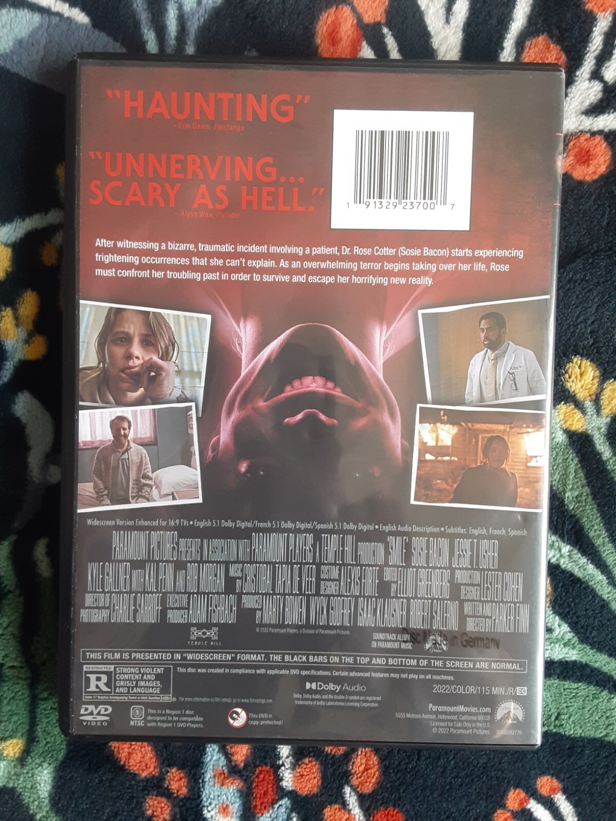 SMILE DVD/2022 HORROR/SOSIE BACON/KAL PENN/JESSIE T USHER/ROBIN WEIGERT/JUDY REY