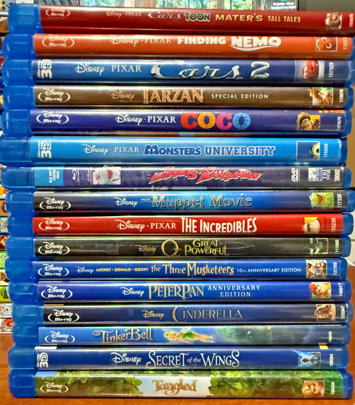 Movies Blu-Ray DVD Disney Animated Marvels Star Wars Holiday COMBINED SHIPPING!!