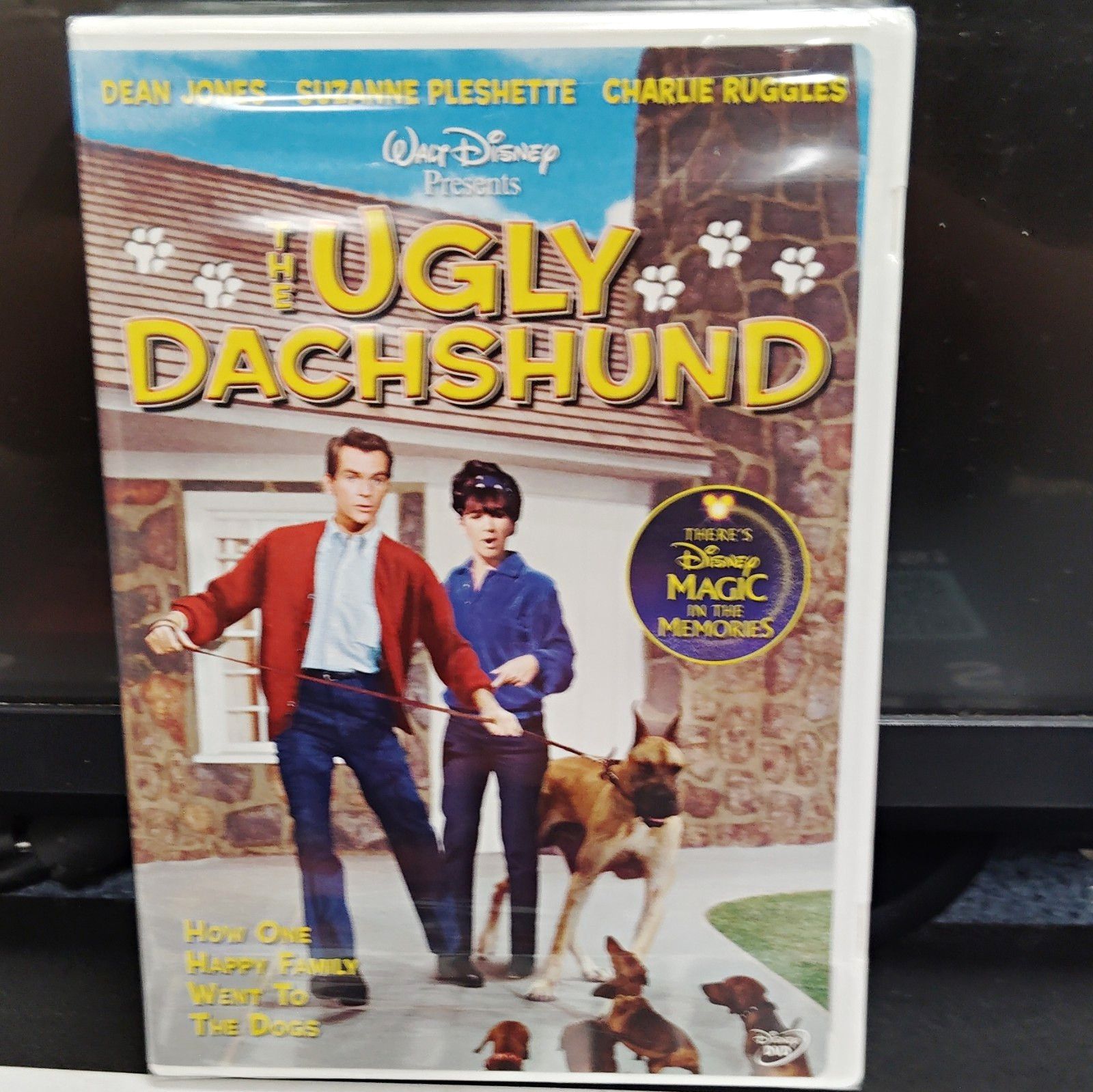 Walt Disney The Ugly Dachshund DVD Movie Widescreen Comedy G English/French