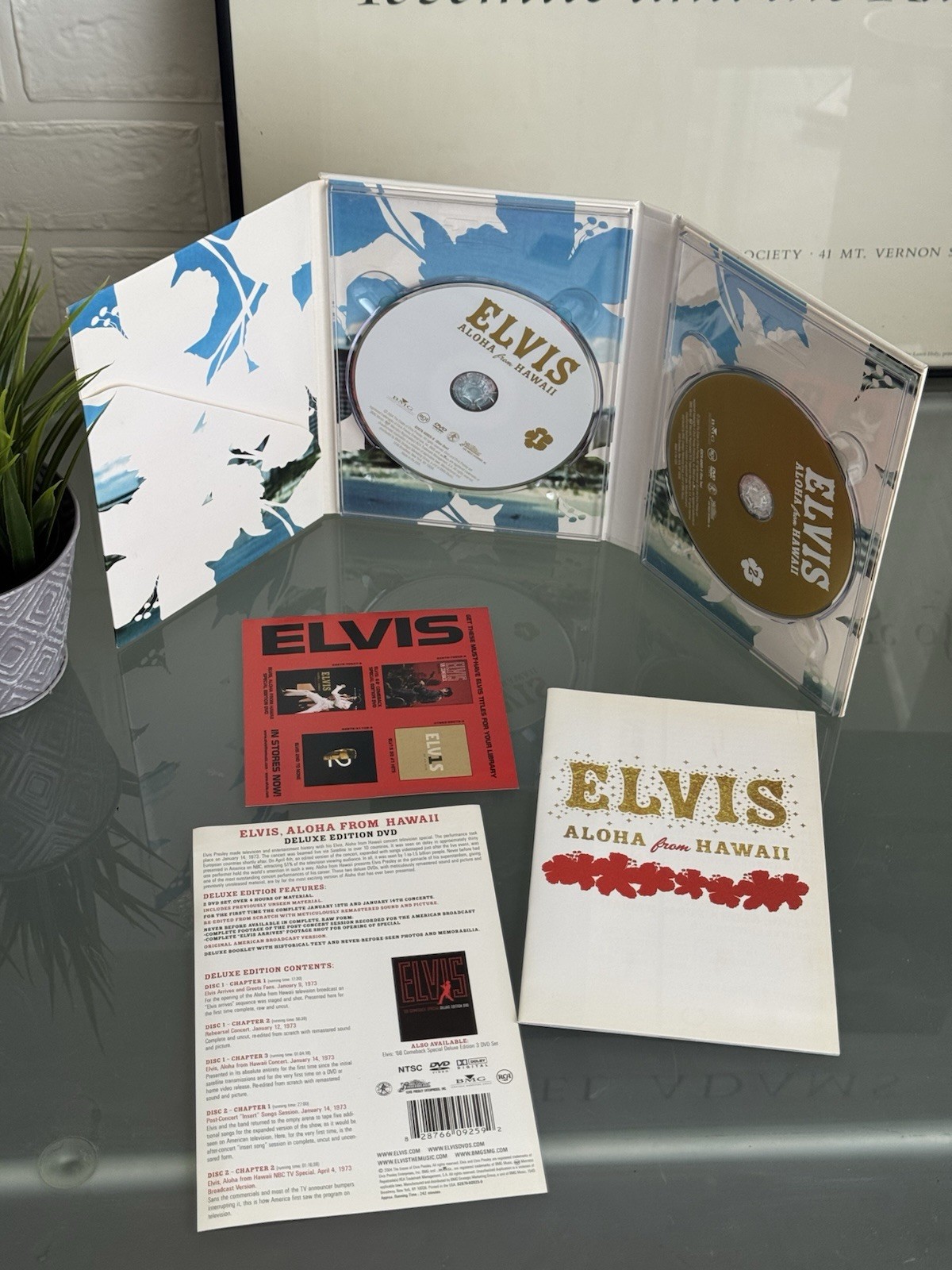 ELVIS PRESLEY – Aloha from Hawaii – Deluxe Edition 2-DVD Set w/Booklet 2004 Mint