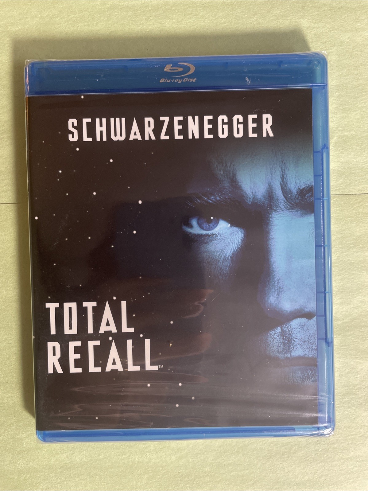 Total Recall Blu ray – Sealed – Arnold Schwarzenegger – R – 1990