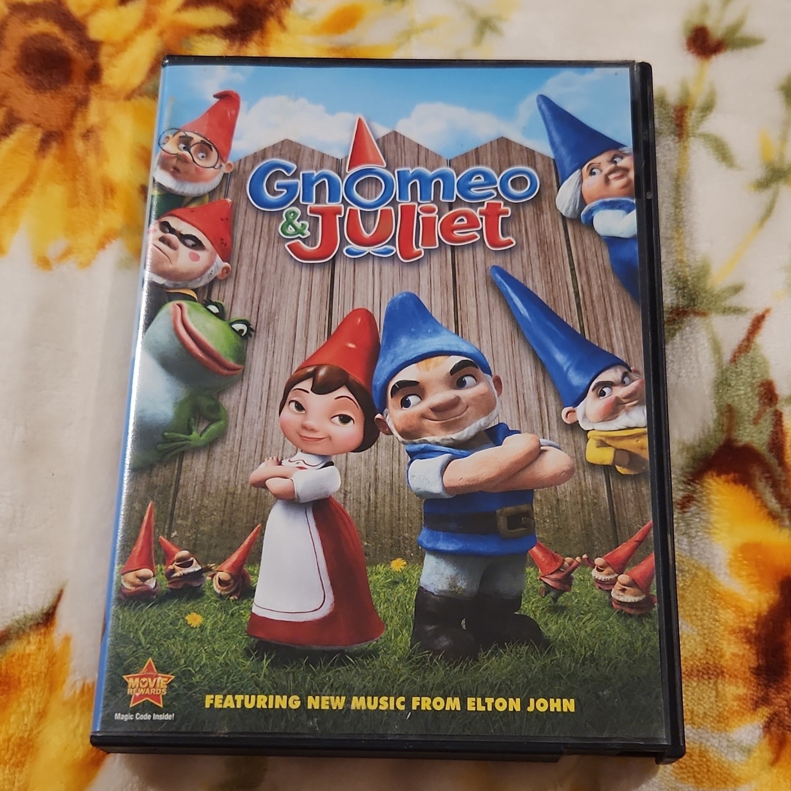 Touchstone Gnomeo & Juliet DVD (2011, Animated Comedy, G, 84 Min, NTSC)